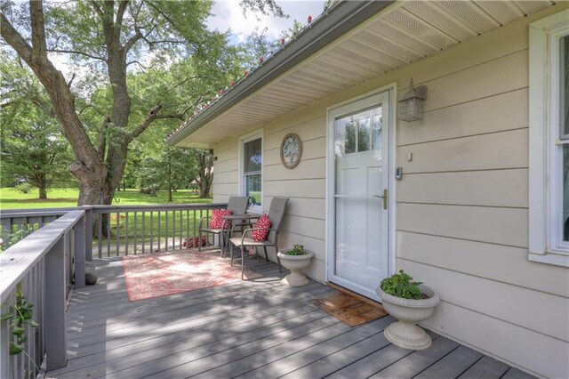 2509 E 4th St, Pittsburg, KS 66762 - view of wooden terrace