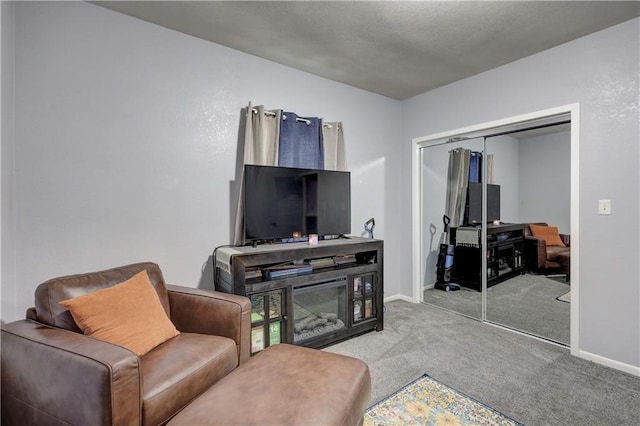 2509 E 4th St, Pittsburg, KS 66762 - living area with carpet floors and baseboards