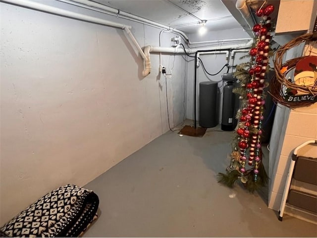 2509 E 4th St, Pittsburg, KS 66762 - finished below grade area featuring a water softener system