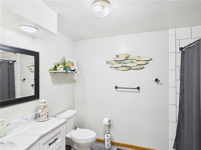 529 SE Dd Hwy, Warrensburg, MO 64093 - full bathroom with vanity, curtained shower, and a textured ceiling