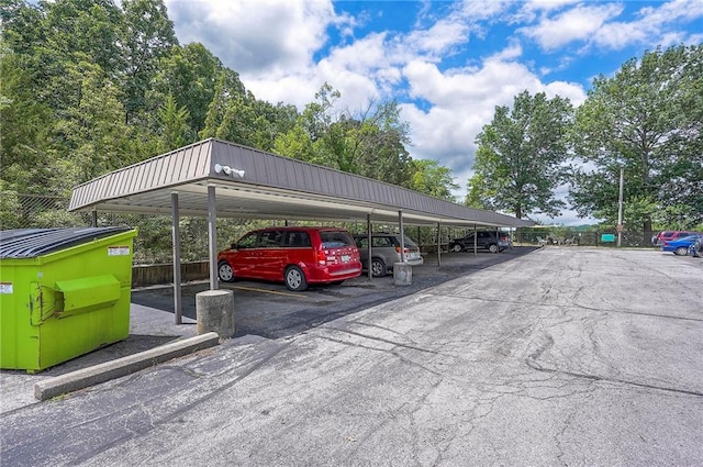 462 W 104th St Unit A, Kansas City, MO 64114 - view of covered parking lot