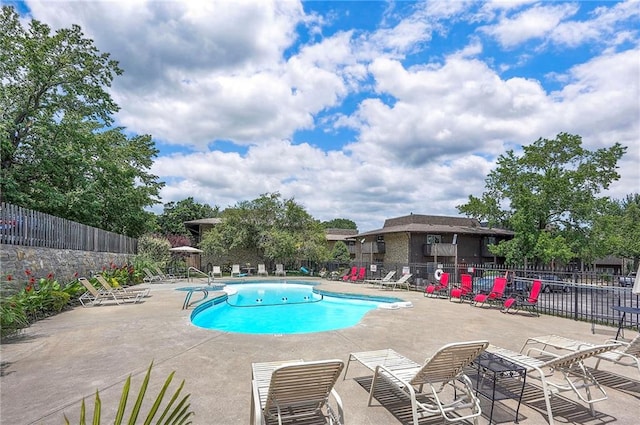 462 W 104th St Unit A, Kansas City, MO 64114 - community pool featuring a patio area