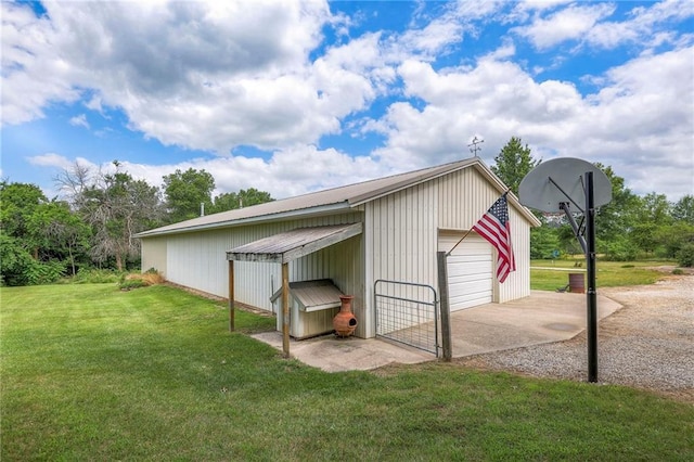 23708 S Southcrest Dr, Peculiar, MO 64078 - garage with a garage