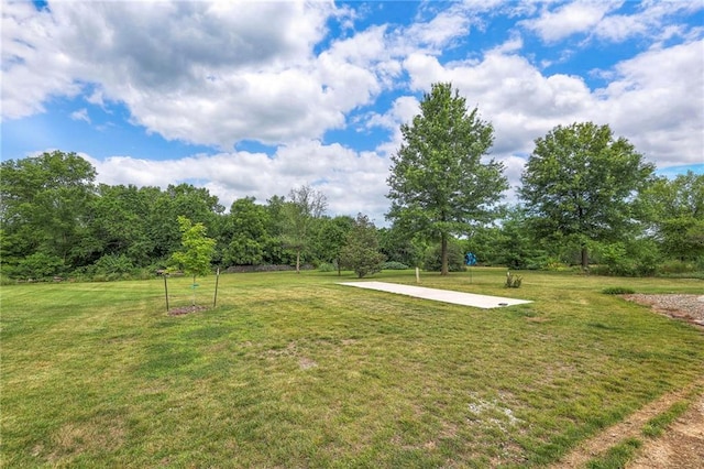 23708 S Southcrest Dr, Peculiar, MO 64078 - view of green lawn