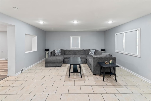 5510 Lafayette Ave, Kansas City, KS 66104 - living area with recessed lighting