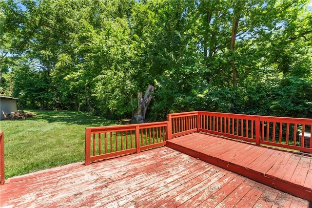 5510 Lafayette Ave, Kansas City, KS 66104 - wooden terrace with a lawn