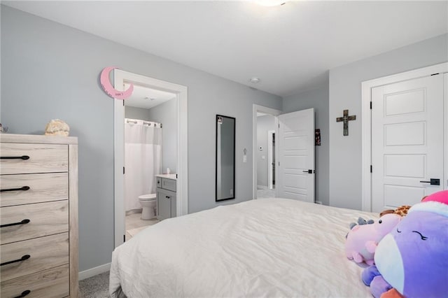 15297 W 172nd Pl, Olathe, KS 66062 - bedroom featuring baseboards and ensuite bath