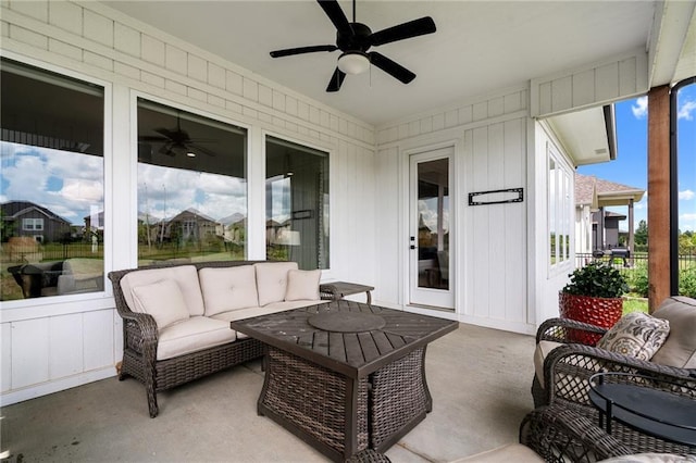 15297 W 172nd Pl, Olathe, KS 66062 - sunroom featuring ceiling fan and an outdoor living space