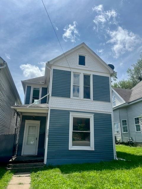 2022 Jules St, Saint Joseph, MO 64501 - view of front of home with a front yard