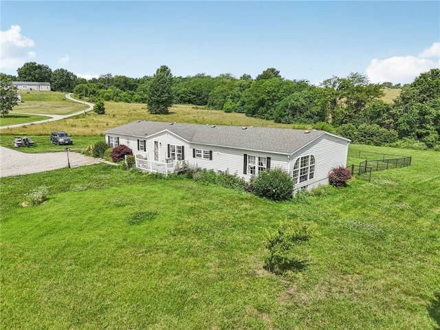 507 NW 165th Rd, Centerview, MO 64019 - view of front of property featuring a front yard and driveway