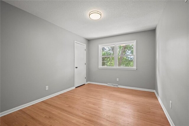 6100 Englewood Ave, Raytown, MO 64133 - photo 15