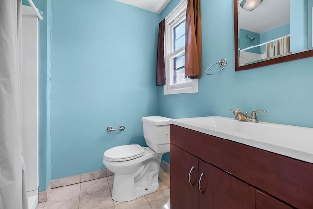 1401 NE Weddle Ln, Lees Summit, MO 64086 - full bath with vanity, tile patterned floors, and a shower with curtain