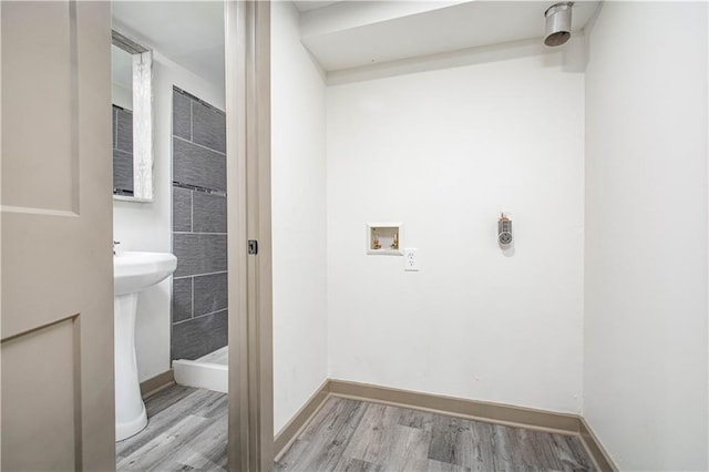 804 NW N Summit Cir, Blue Springs, MO 64015 - washroom with washer hookup and wood finished floors