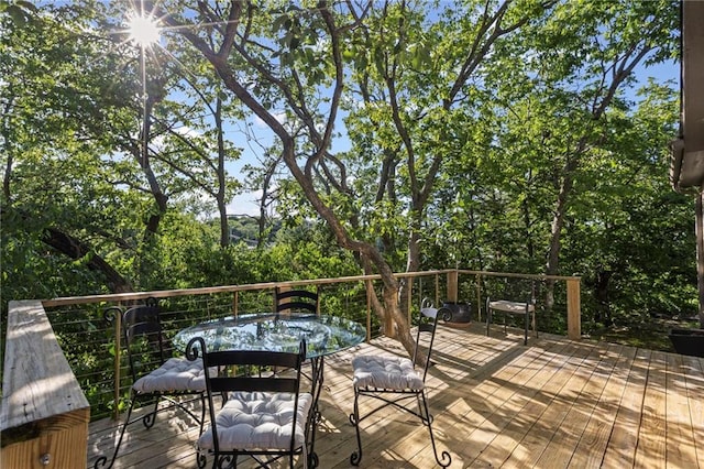 1015 S Wyckford Rd, Olathe, KS 66061 - deck with outdoor dining space