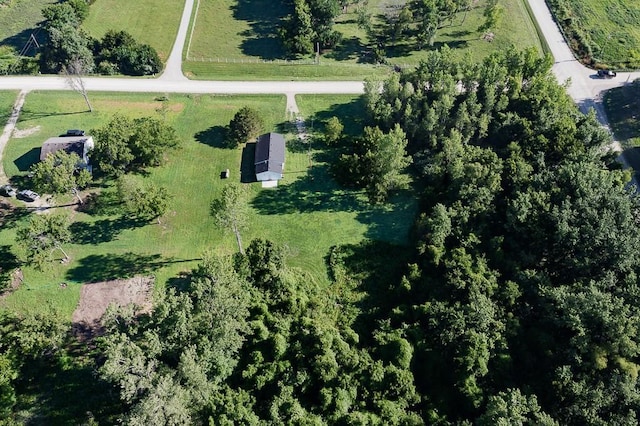 17931 Hollingsworth Rd, Tonganoxie, KS 66086 - aerial overview of property's location with rural landscape