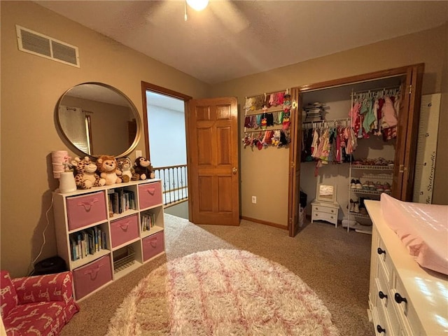 2006 Buckingham St, Saint Joseph, MO 64506 - carpeted bedroom with a closet and a ceiling fan