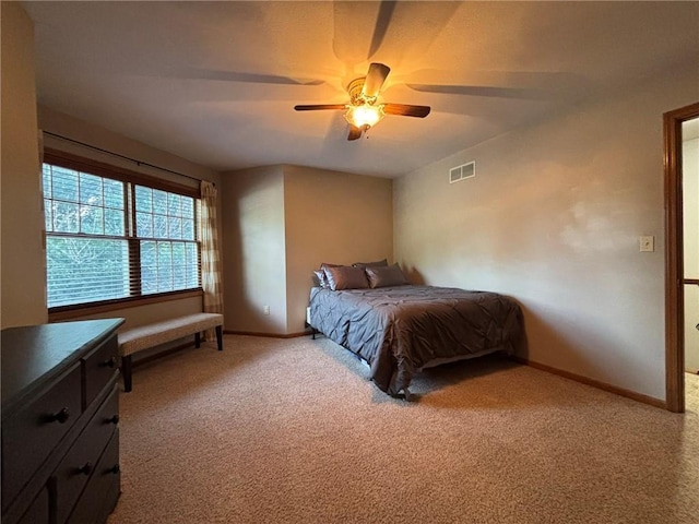 2006 Buckingham St, Saint Joseph, MO 64506 - bedroom featuring light carpet and a ceiling fan
