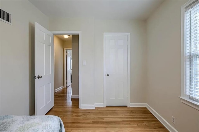8018 Belleview Ave, Kansas City, MO 64114 - photo 17