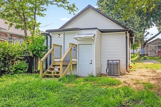 804 S Cedar Ave, Independence, MO 64053 - back of property