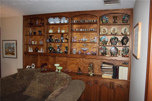 612 N 4th St, Arma, KS 66712 - dining area view