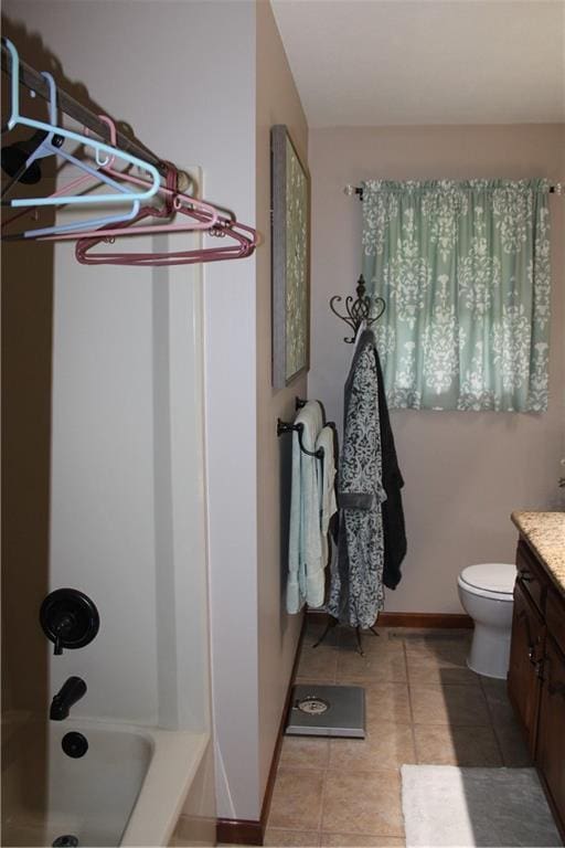 612 N 4th St, Arma, KS 66712 - full bath featuring vanity and shower / tub combination