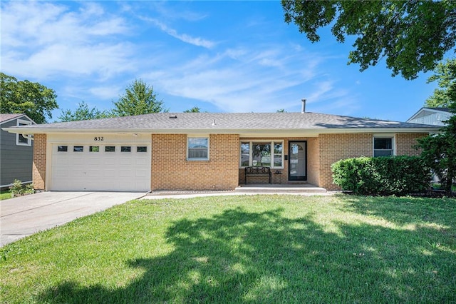 832 E 82nd St, Kansas City, MO 64131 - photo 1
