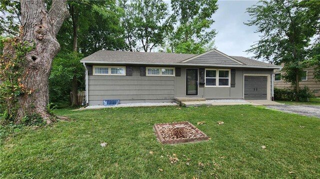 203 W Sunrise Dr, Belton, MO 64012 - photo 1