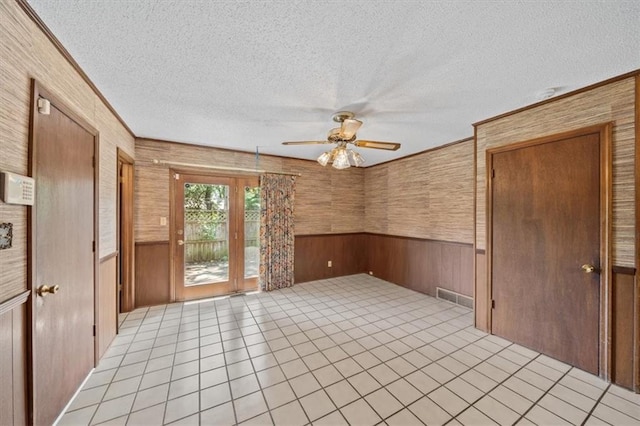 9444 Connell Dr, Overland Park, KS 66212 - photo 22