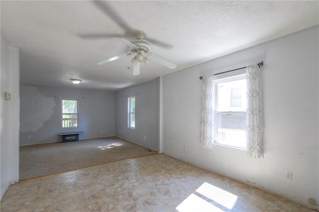 934 Williams St, Excelsior Springs, MO 64024 - empty room with ceiling fan