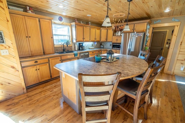 28909 E 297th St, Garden City, MO 64747 - kitchen with wood ceiling, appliances with stainless steel finishes, light wood-style flooring, a kitchen island, and recessed lighting