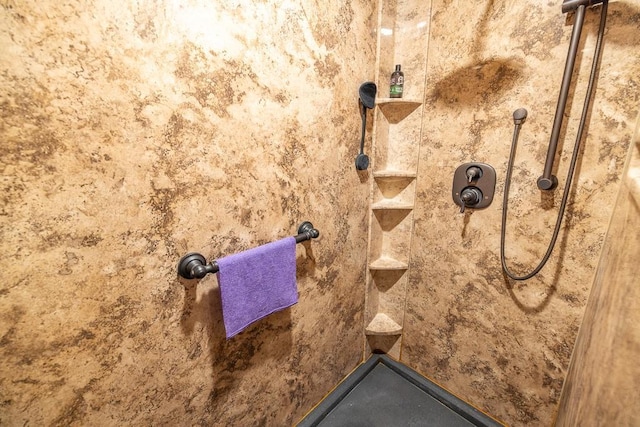 28909 E 297th St, Garden City, MO 64747 - bathroom view of a shower