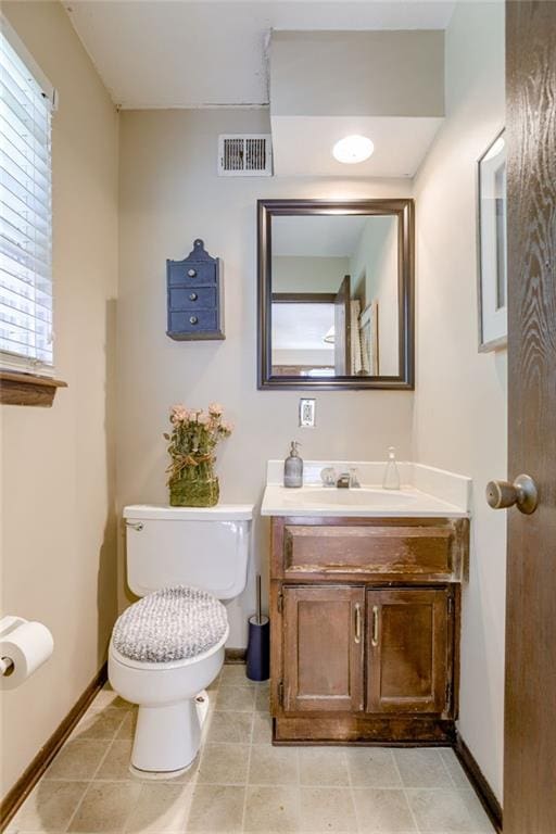 9514 W 77th Ter, Overland Park, KS 66204 - bathroom with vanity and tile patterned flooring