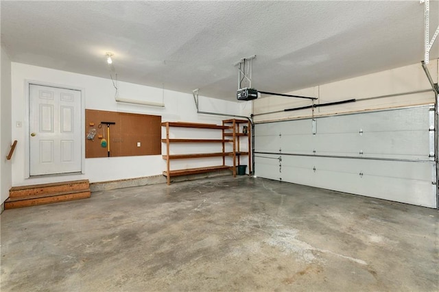 4204 Broadway Ter, Leavenworth, KS 66048 - garage featuring a garage door opener