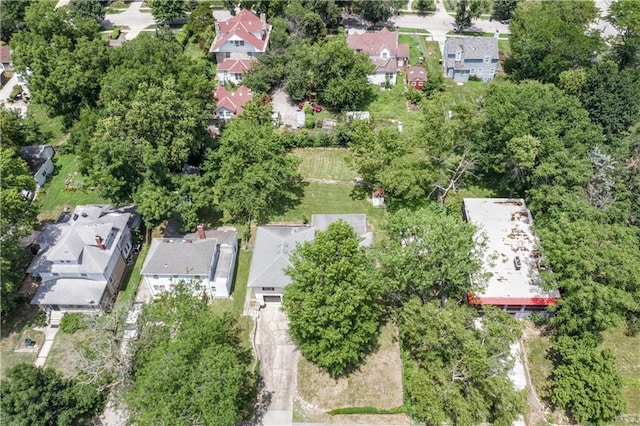 1480 E 76th Ter, Kansas City, MO 64131 - aerial view of property and surrounding area with nearby suburban area