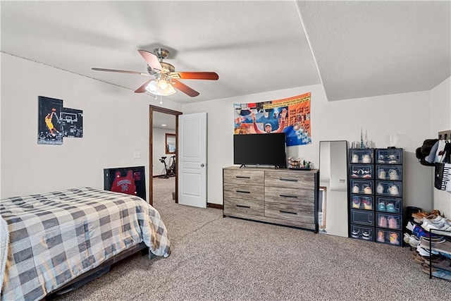1658 Davis Cir, Eudora, KS 66025 - carpeted bedroom with a ceiling fan