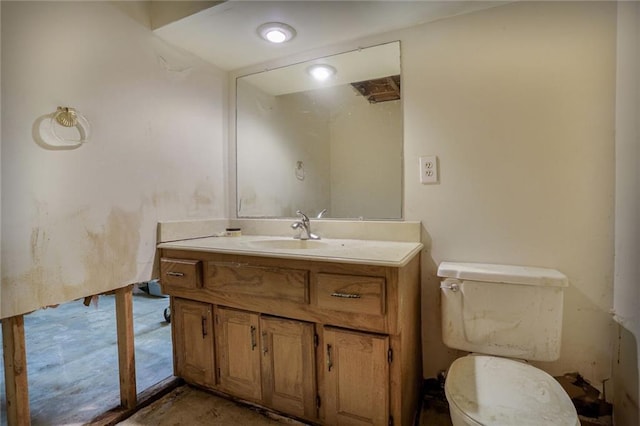 619 E 109th Ter, Kansas City, MO 64131 - half bathroom with toilet and vanity
