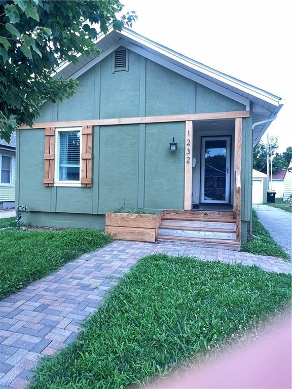 1232 E 23rd Ave, North Kansas City, MO 64116 - photo 1