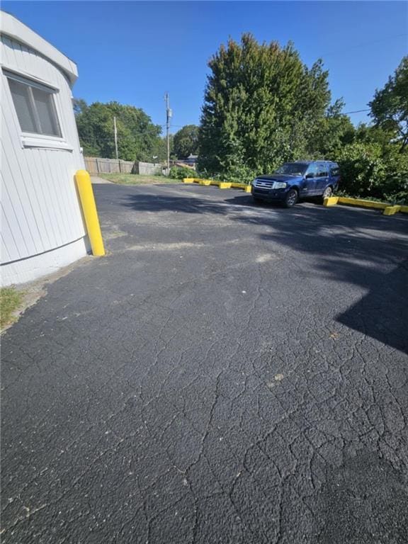 11601 E US Highway 24th Rd, Independence, MO 64054 - view of uncovered parking lot