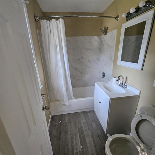11601 E US Highway 24th Rd, Independence, MO 64054 - bathroom featuring shower / bath combination with curtain, vanity, and wood finished floors