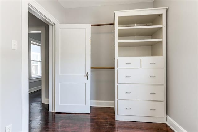 521 Tracy Ave, Kansas City, MO 64016 - view of closet