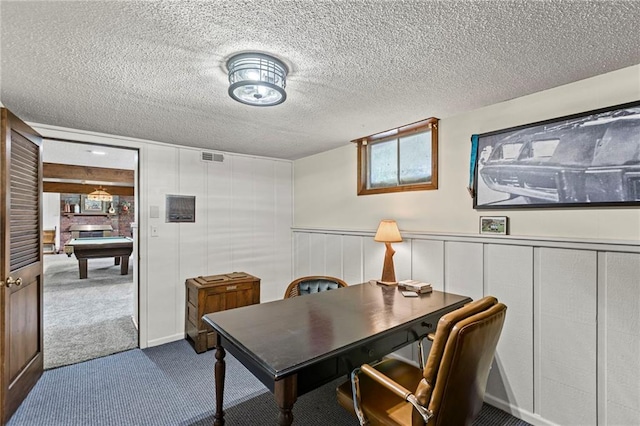 1124 S Locust St, Ottawa, KS 66067 - home office featuring carpet floors, billiards, a textured ceiling, and wainscoting