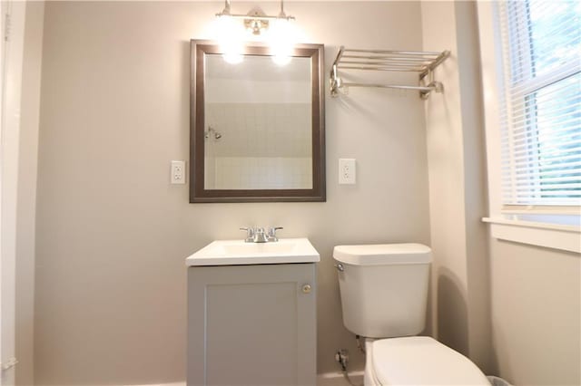 818 W 30th St, Independence, MO 64055 - full bath with toilet and vanity