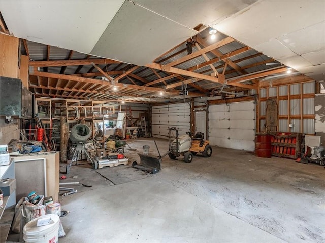 2832 Rushmore Ln, Saint Joseph, MO 64505 - view of garage