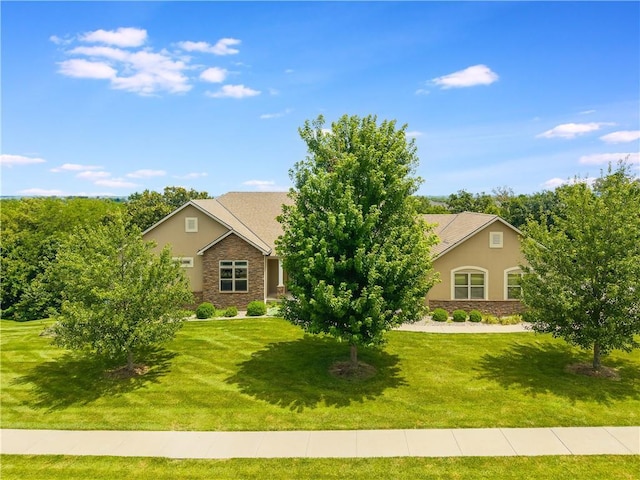 4215 Greystone Dr, Saint Joseph, MO 64505 - photo 1