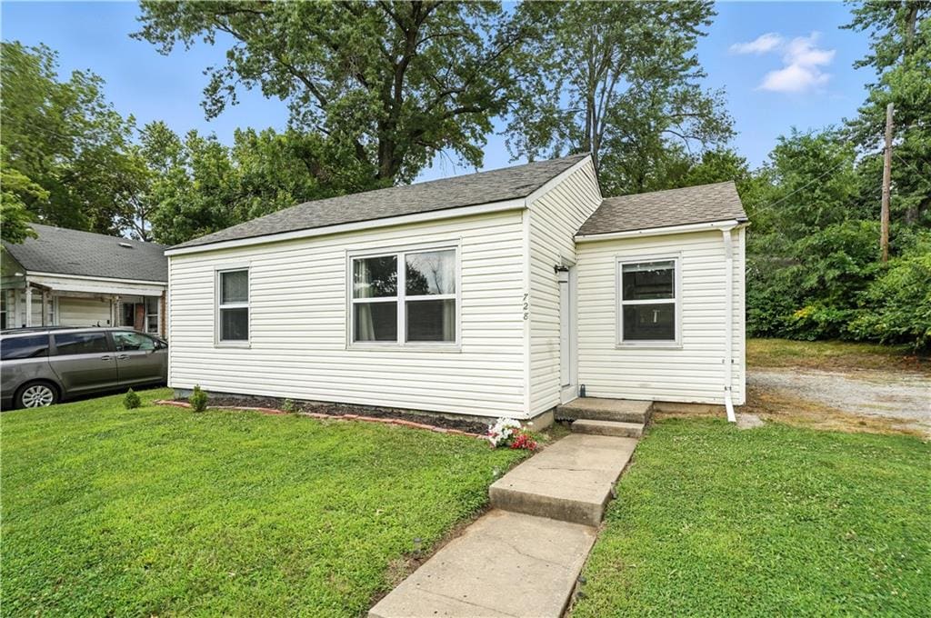 728 NE 45th St, Kansas City, MO 64116 - photo 1