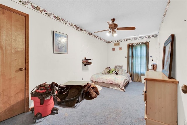 2431 S Ponca Ave, Independence, MO 64057 - carpeted bedroom with ceiling fan