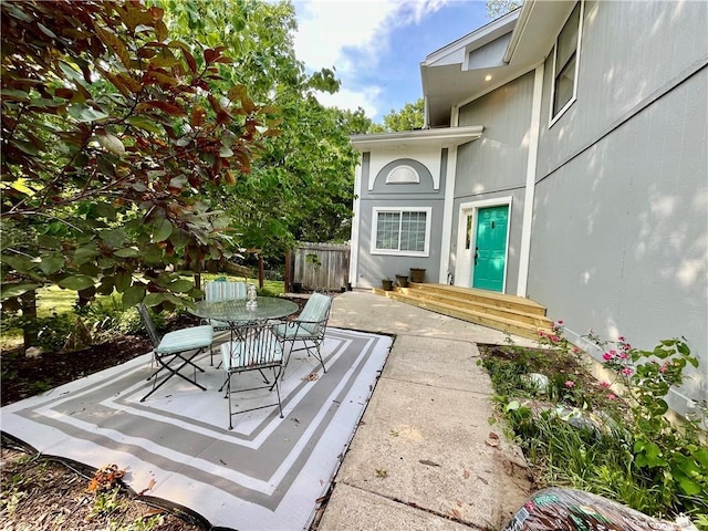 2811 Chatelain Ct Unit A, Independence, MO 64057 - view of patio featuring outdoor dining space