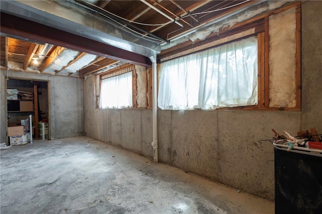 3132 SW Damon Ln, Lees Summit, MO 64082 - view of below grade area