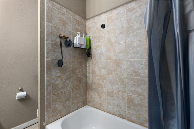 2712 S 52nd St, Kansas City, KS 66106 - full bathroom with shower / tub combo