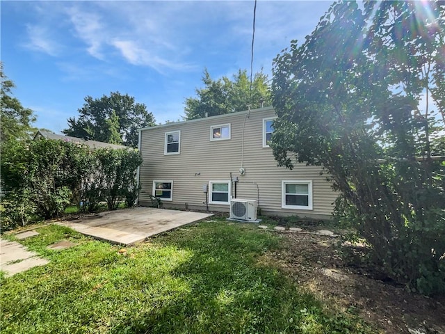 1208 Ranson Pl, Independence, MO 64057 - back of property featuring a patio area and a yard